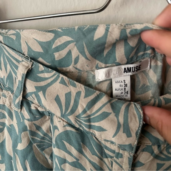 Amuse Society Jamie Pant Tropical Beach Vacation in Green/Cream Size Small - Picture 6 of 11